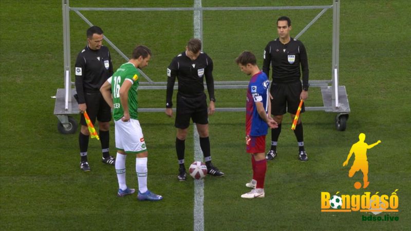 Anh em nên chơi kèo giao bóng trước bởi dễ chơi